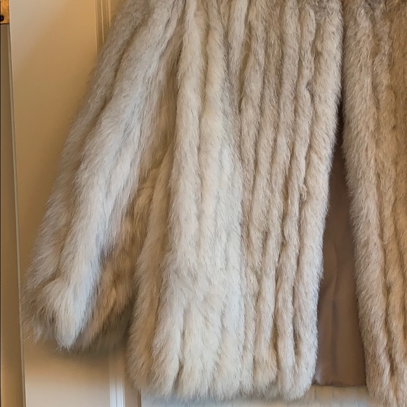 Saga Fur Jacket - Picture 3 of 8